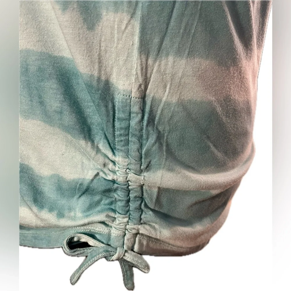 Revolution By RICKI’S - Picture 4 of 5